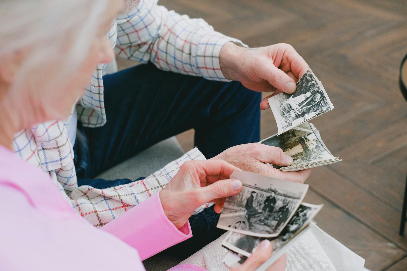 Senioralna Wiosna w fotografiach zaczytana – cykl spotkań
