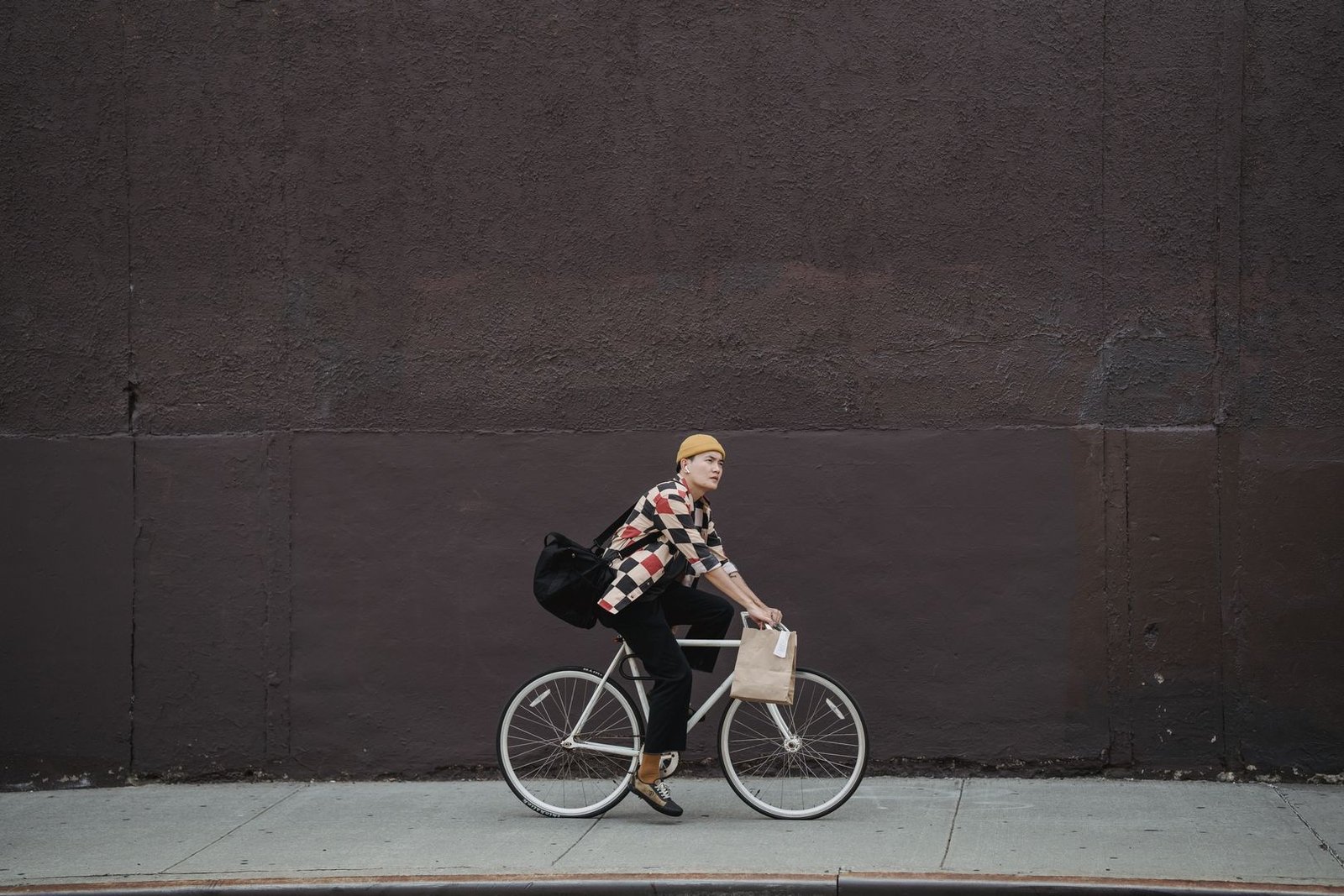 XII Tweed Ride Poznań: Elegancja w kratkę, radość na 2 kołach!