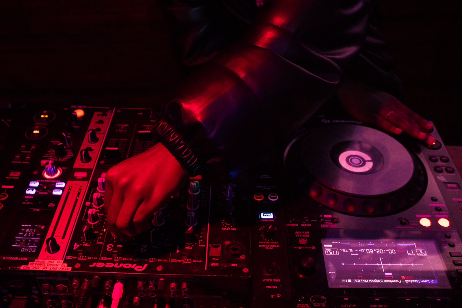 FREQUENCY x PLASTIC pres. BRIZMAN