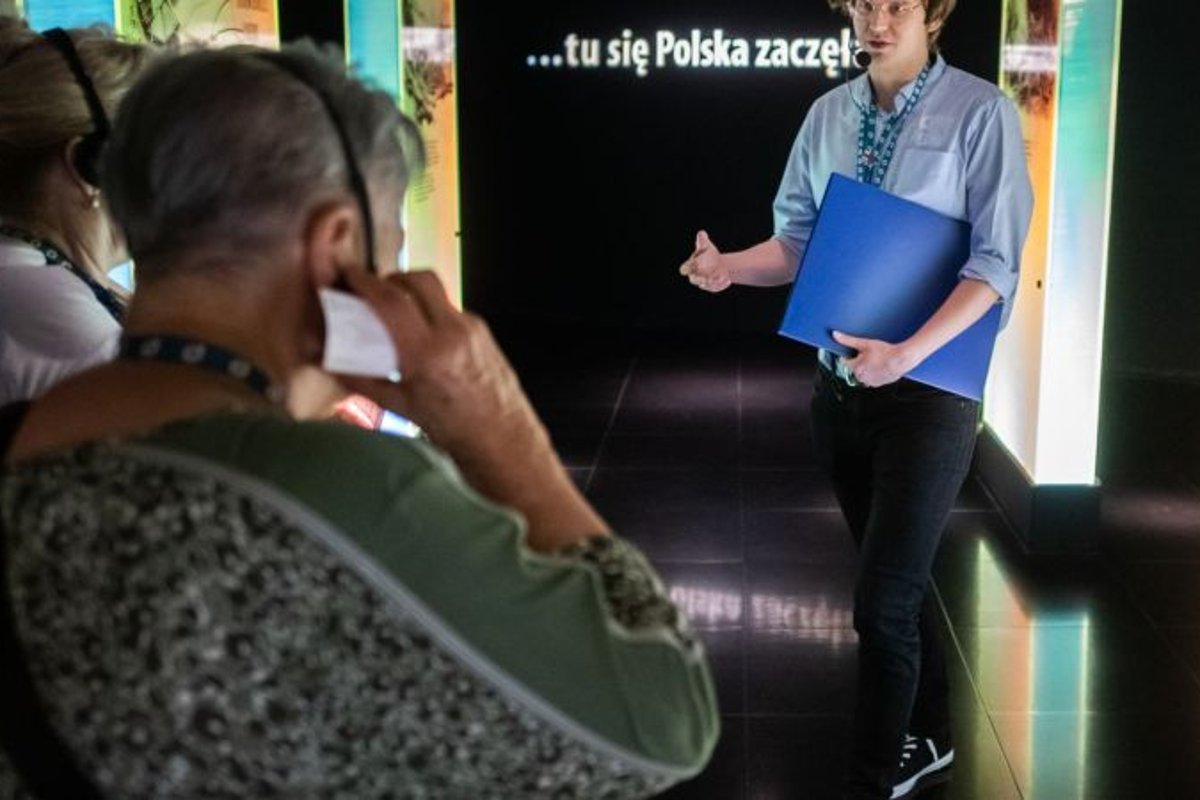 Ostrów Tumski przez wieki – zwiedzanie Bramy Poznania dla senorów